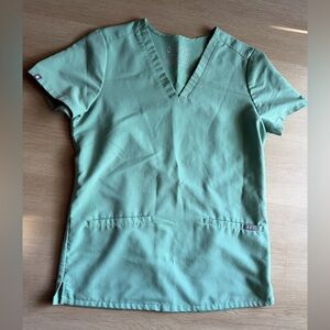 Figs Sea glass Casma three pocket scrub (mint green).